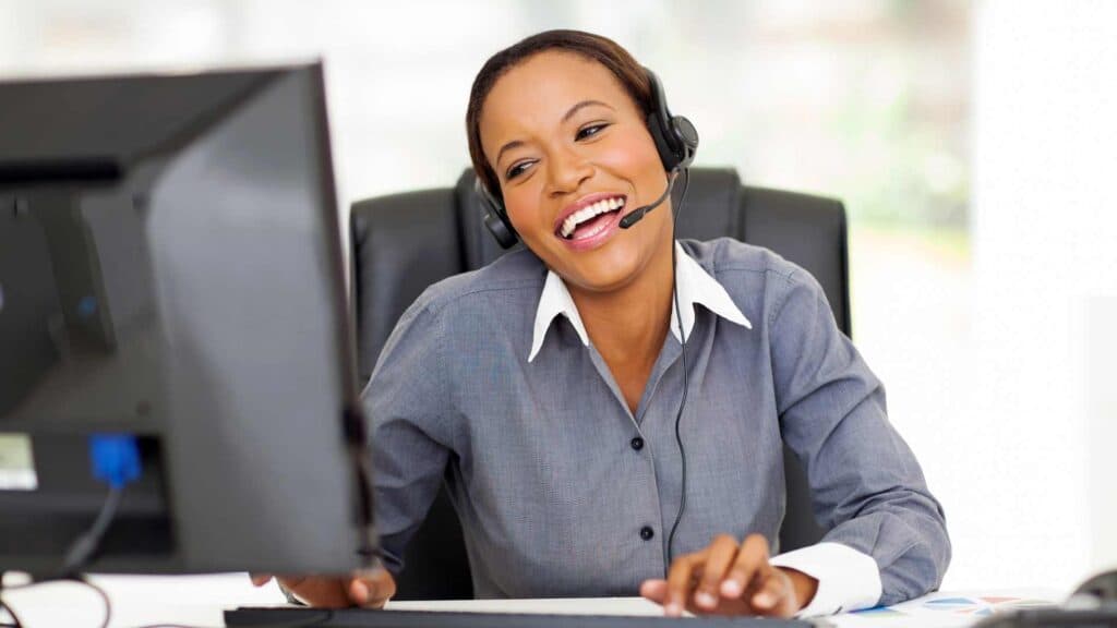 Collection agent managing outbound recovery calls.